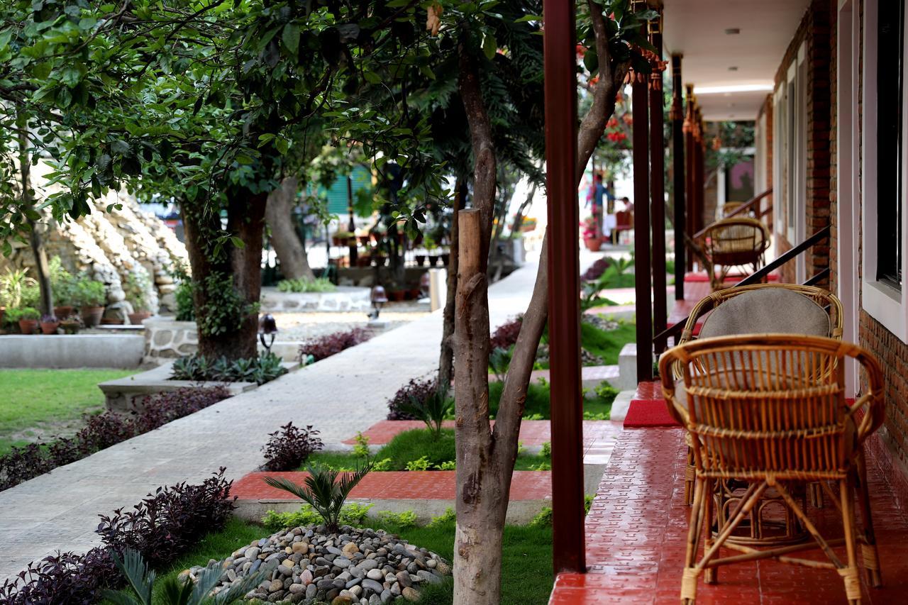 Nepal Cottage Resort Kathmandu Esterno foto